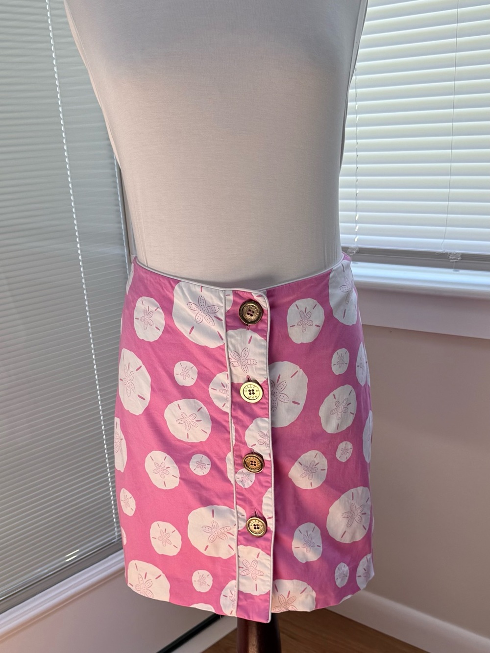 Beautiful Lilly & Van Pink Sand Dollar Skirt